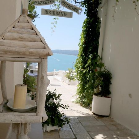 Piazzetta Petrone Apartments + Parking Vieste Eksteriør bilde