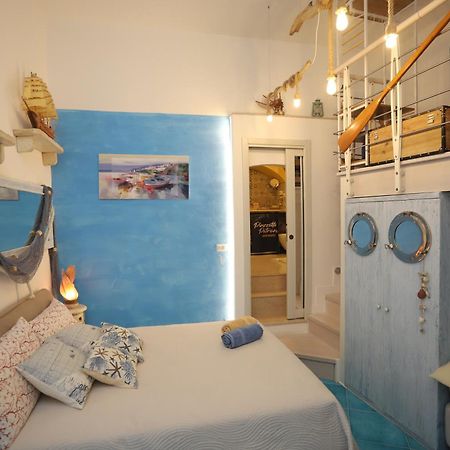 Piazzetta Petrone Apartments + Parking Vieste Eksteriør bilde