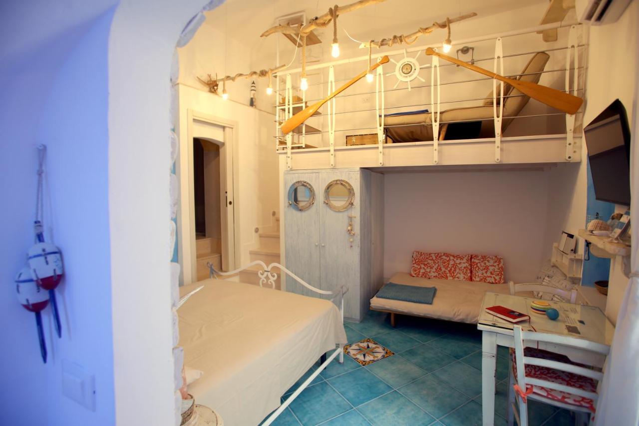 Piazzetta Petrone Apartments + Parking Vieste Eksteriør bilde