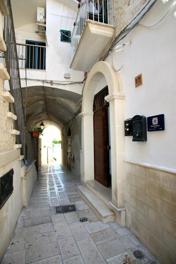 Piazzetta Petrone Apartments + Parking Vieste Eksteriør bilde