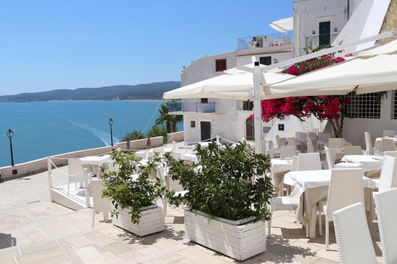 Piazzetta Petrone Apartments + Parking Vieste Eksteriør bilde