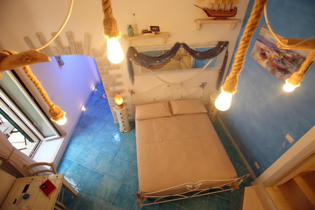 Piazzetta Petrone Apartments + Parking Vieste Eksteriør bilde