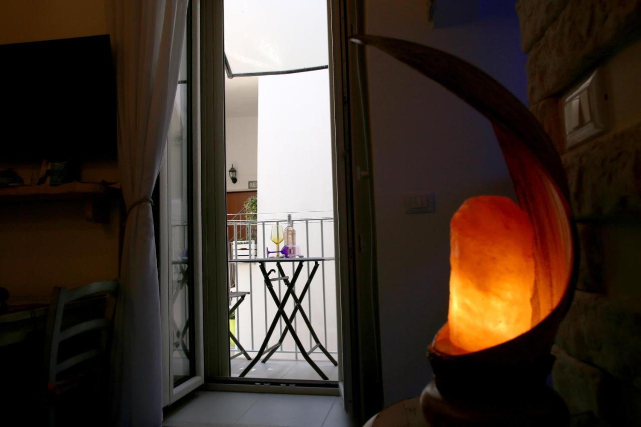 Piazzetta Petrone Apartments + Parking Vieste Eksteriør bilde