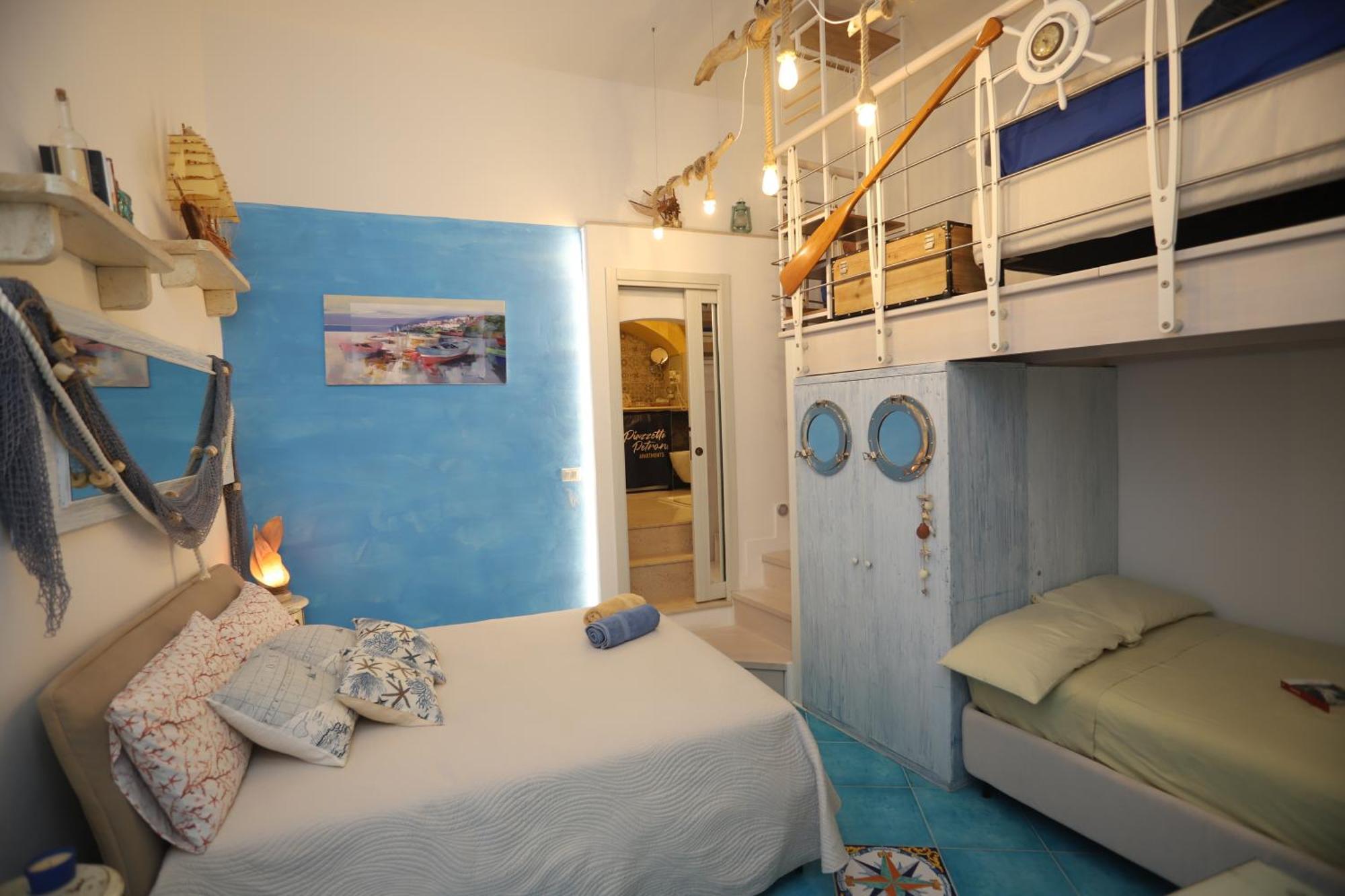 Piazzetta Petrone Apartments + Parking Vieste Eksteriør bilde